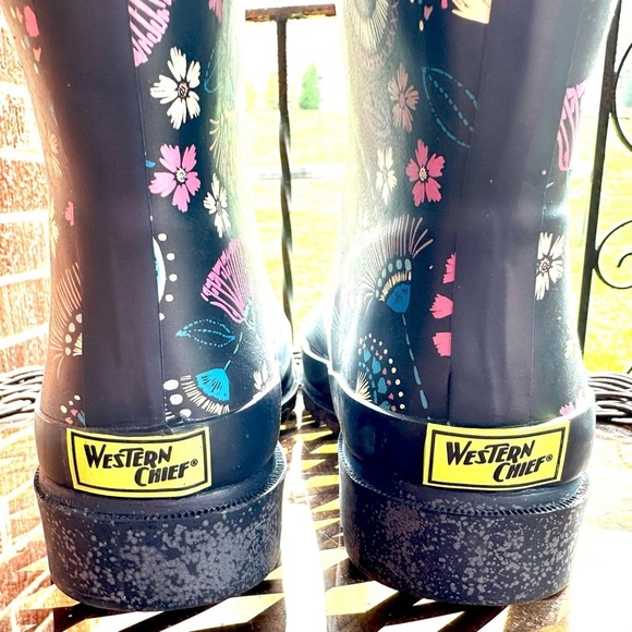 WESTERN Chief Rubber Mud Barn Rubber Boots Size 7 “Fantastic Paisley Mid-Navy” - Picture 4 of 12